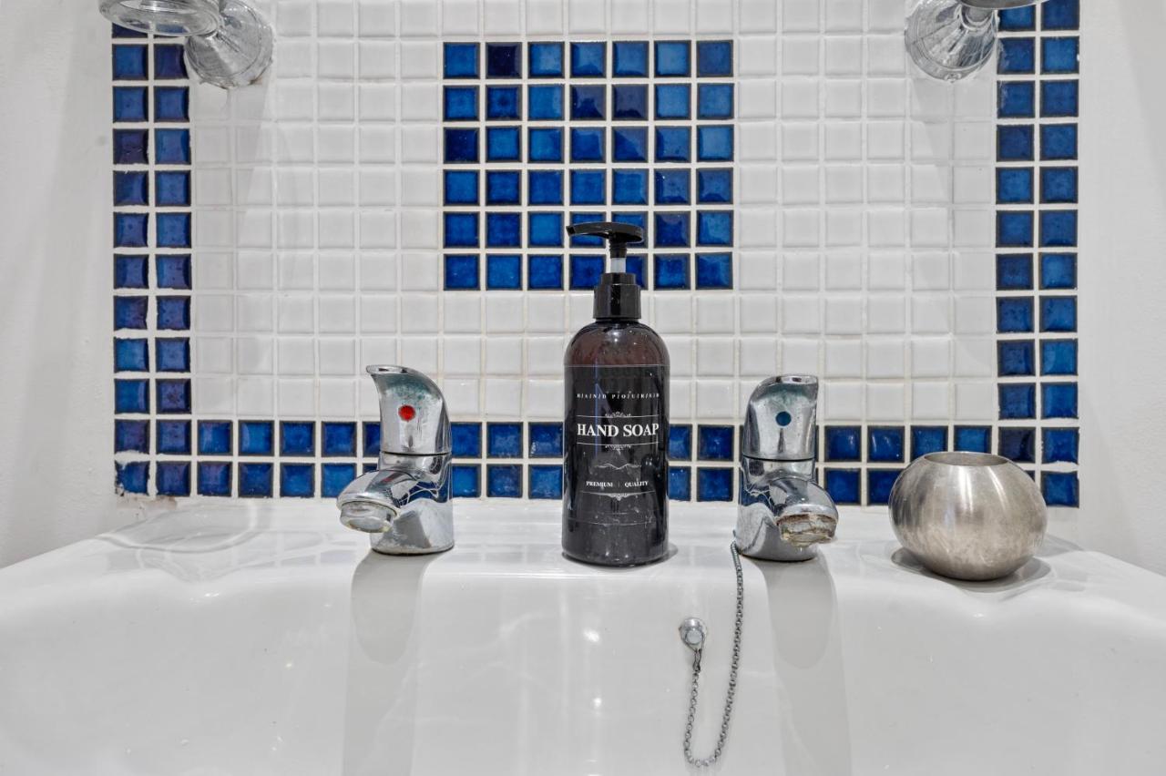 Cosy Flat In Central Ldn Payment To The Host Apartman London Kültér fotó